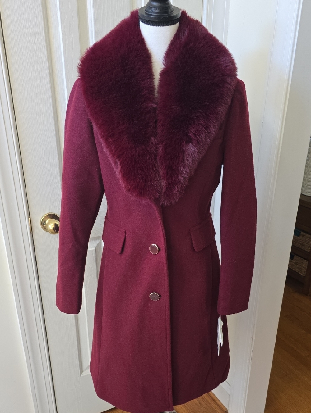 DRAPER JAMES BRAND WOMAN'S FAUX FUR-TRIM BURGUNDY WOOL COAT SIZE SMALL